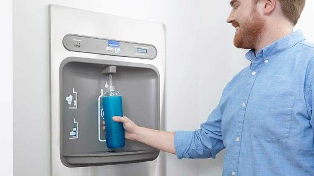 Using Elkay water bottle fountain